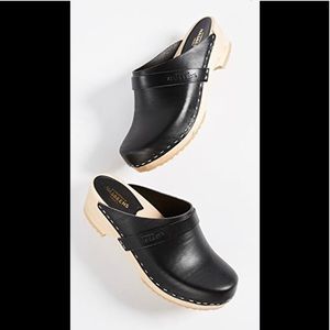 💥PRICE DROP💥 Swedish Husband Clogs*